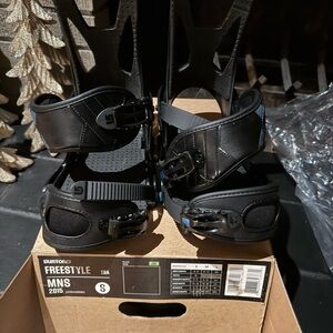Burton Freestyle Bindings in Black